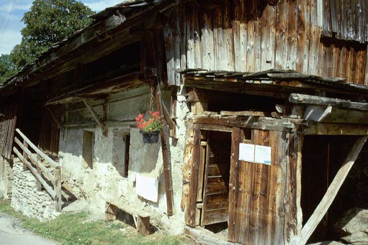 Altes Haus oberhalb von Bionnassay